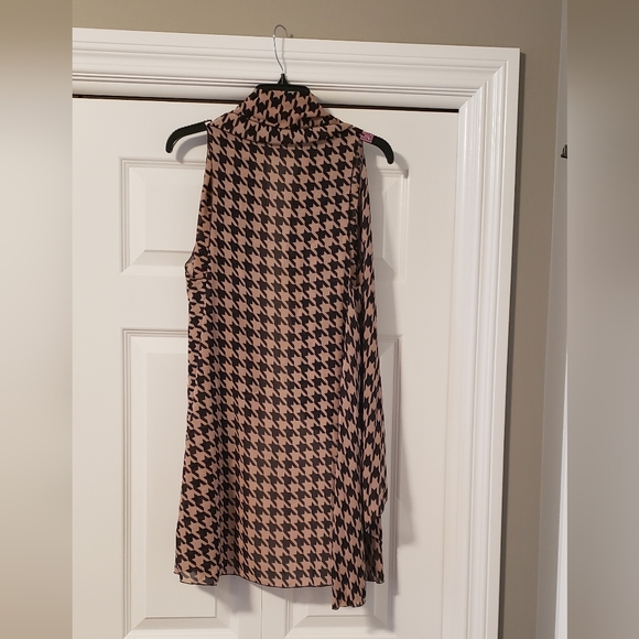 Houndstooth flowy vest - Picture 5 of 5